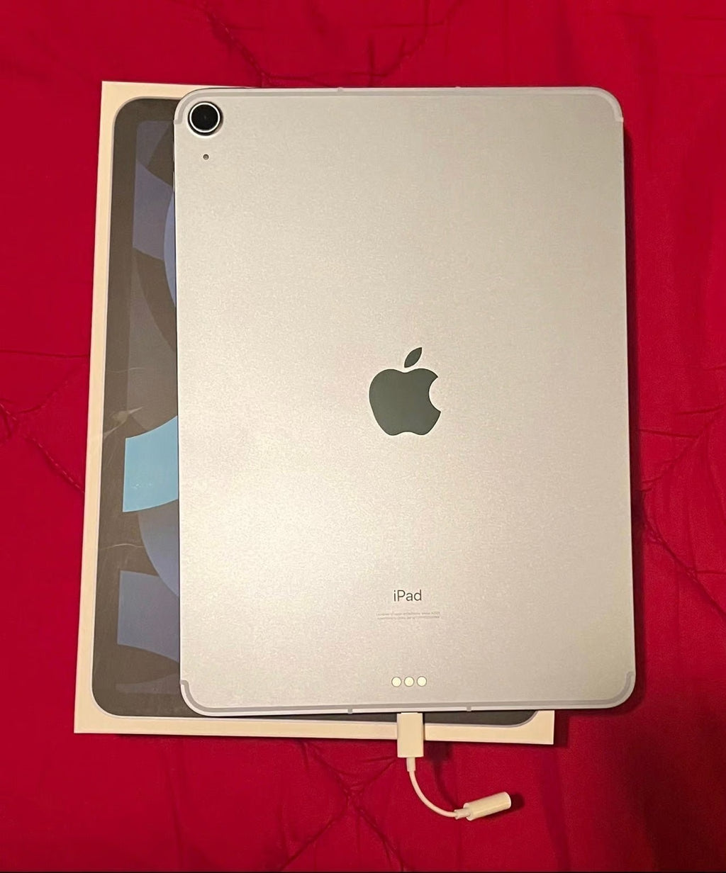 Free Pencil Apple iPad Air 4th Gen 256GB Unlocked 10.9 Sky Blue Wi-Fi & Cellular 6A51