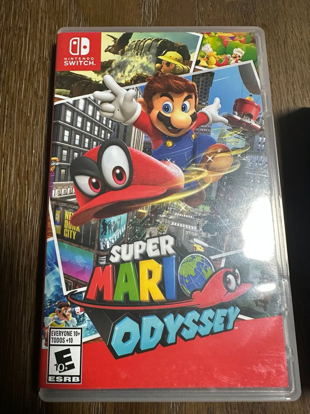 Nintendo Switch OLED w/ PasNintendo Switch OLED w/ Pastel Joy-Cons & Accessories 8W12