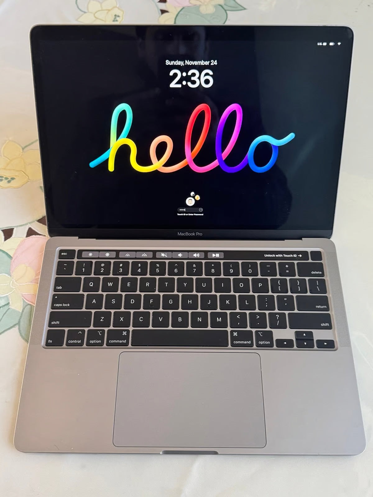 MacBook Pro 2020 Core i5 16GB 512GB 2J75