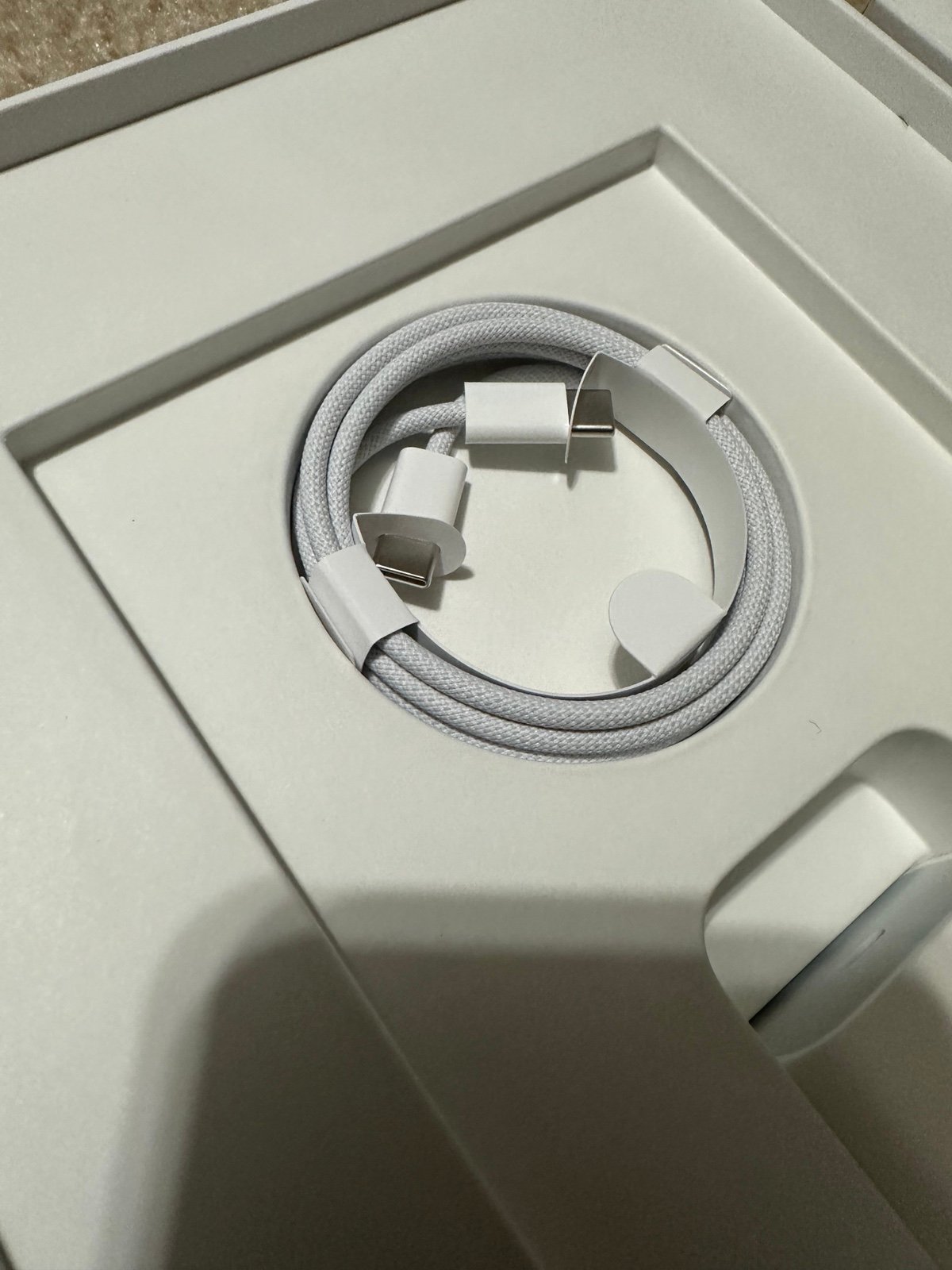 Apple iPad Pro 11�?4th Generation 1 TB in Space Gray 8Z37