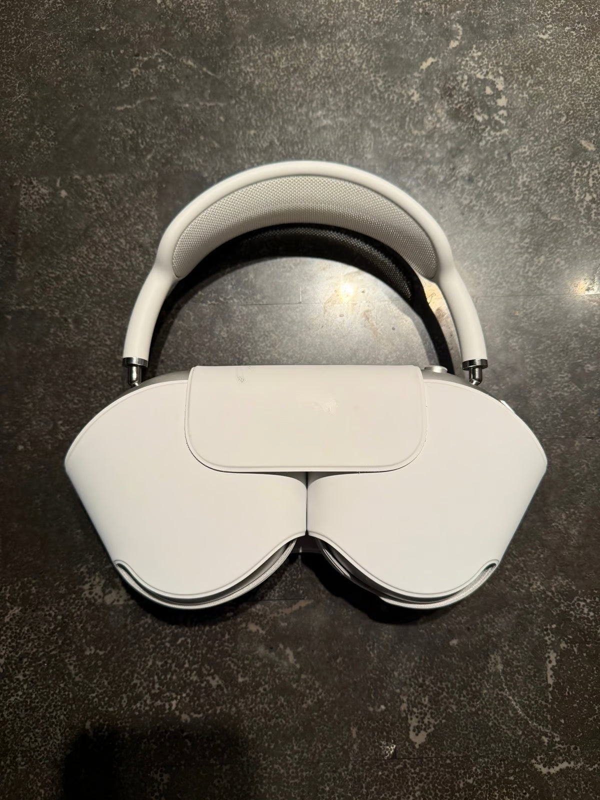 AirPods Max Silver (1st Generation) 6H16