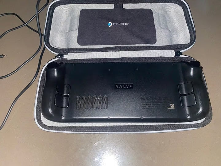 1.5TB Steam Deck (512GB LCD Model + 1TB SanDisk microSD) - Like New 6G21