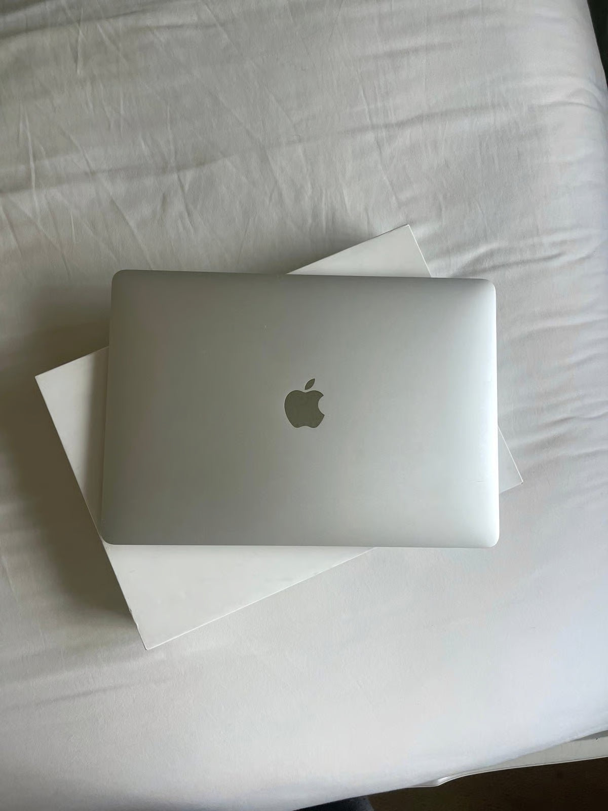 MacBook Air 2020 M1 Chip GREAT Condition 1C89