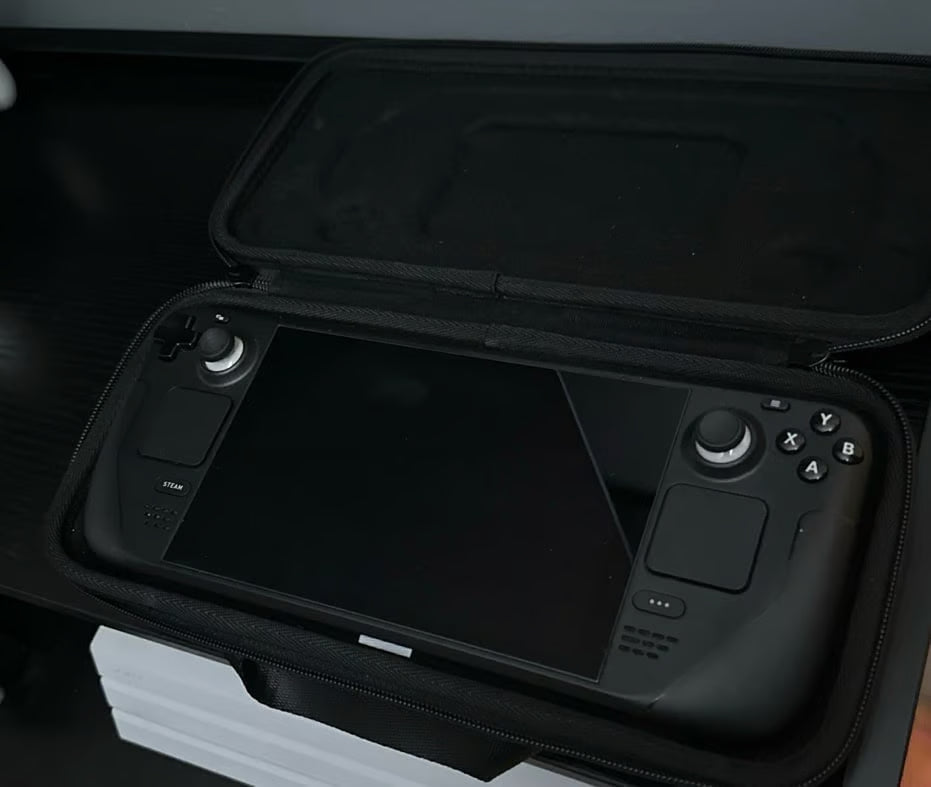 Steam Deck LCD Model 256 GB 7X71