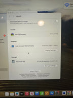 Apple Macbook Air 13in.  M2 3.49 GHz  256GB SSD 8J56