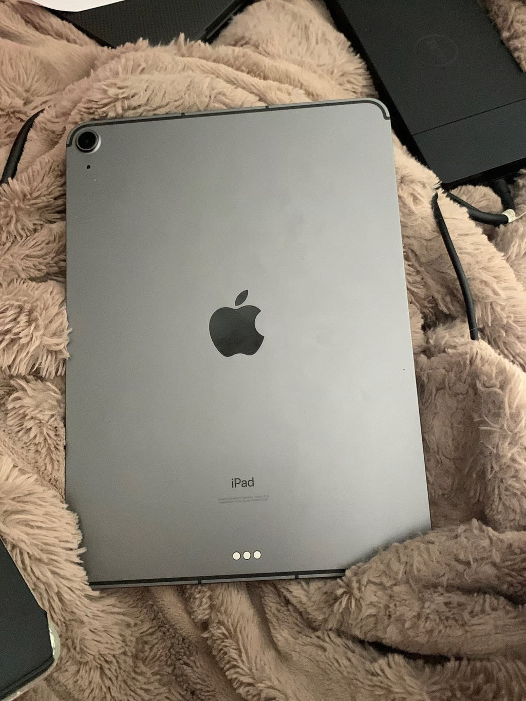 Apple iPad Air 4th Generation 64 GB 3S19