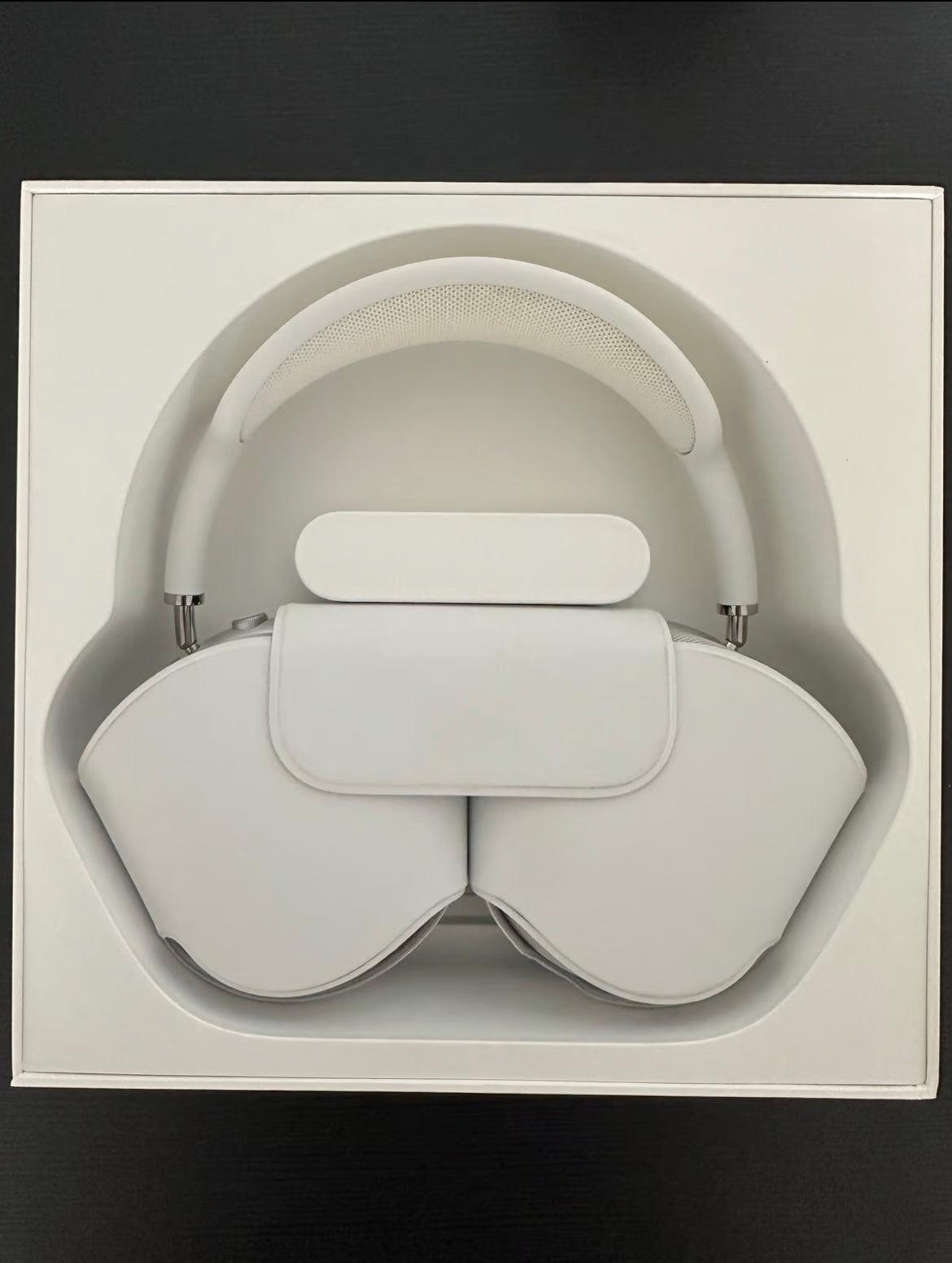 AirPods Max 8P72