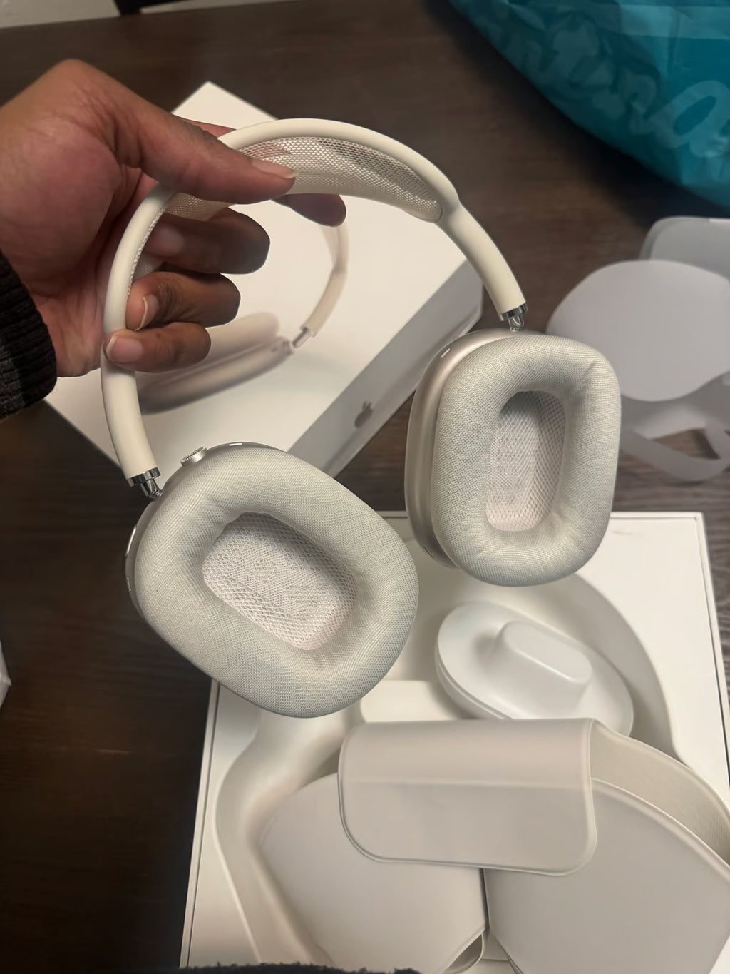 AirPods Max 9X56