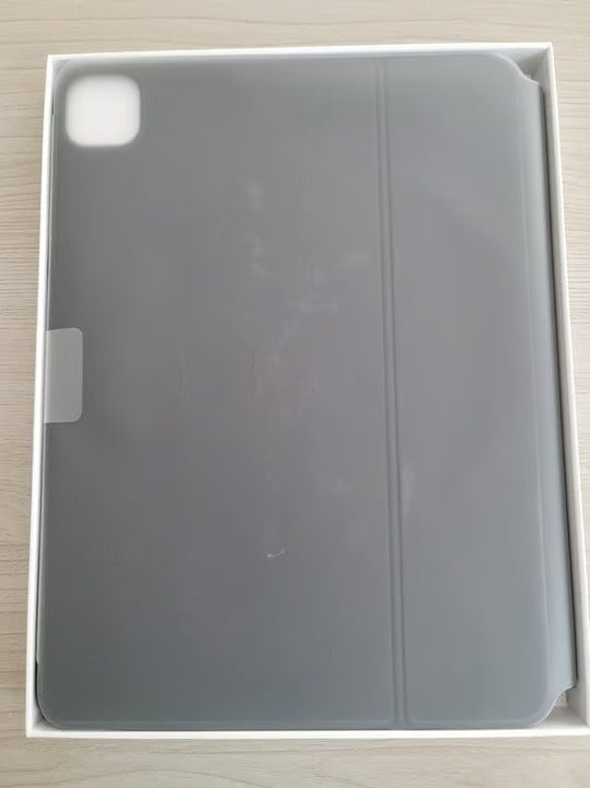 Apple iPad Air 5th Generation 256 GB Purple With Apple Pencil and Magic Keyboard 2A13