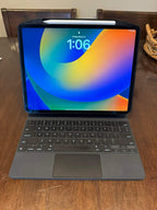 iPad Pro 12.9 3rd Gen (256GB) - w/Apple Pencil and Magic Keyboard 6B99