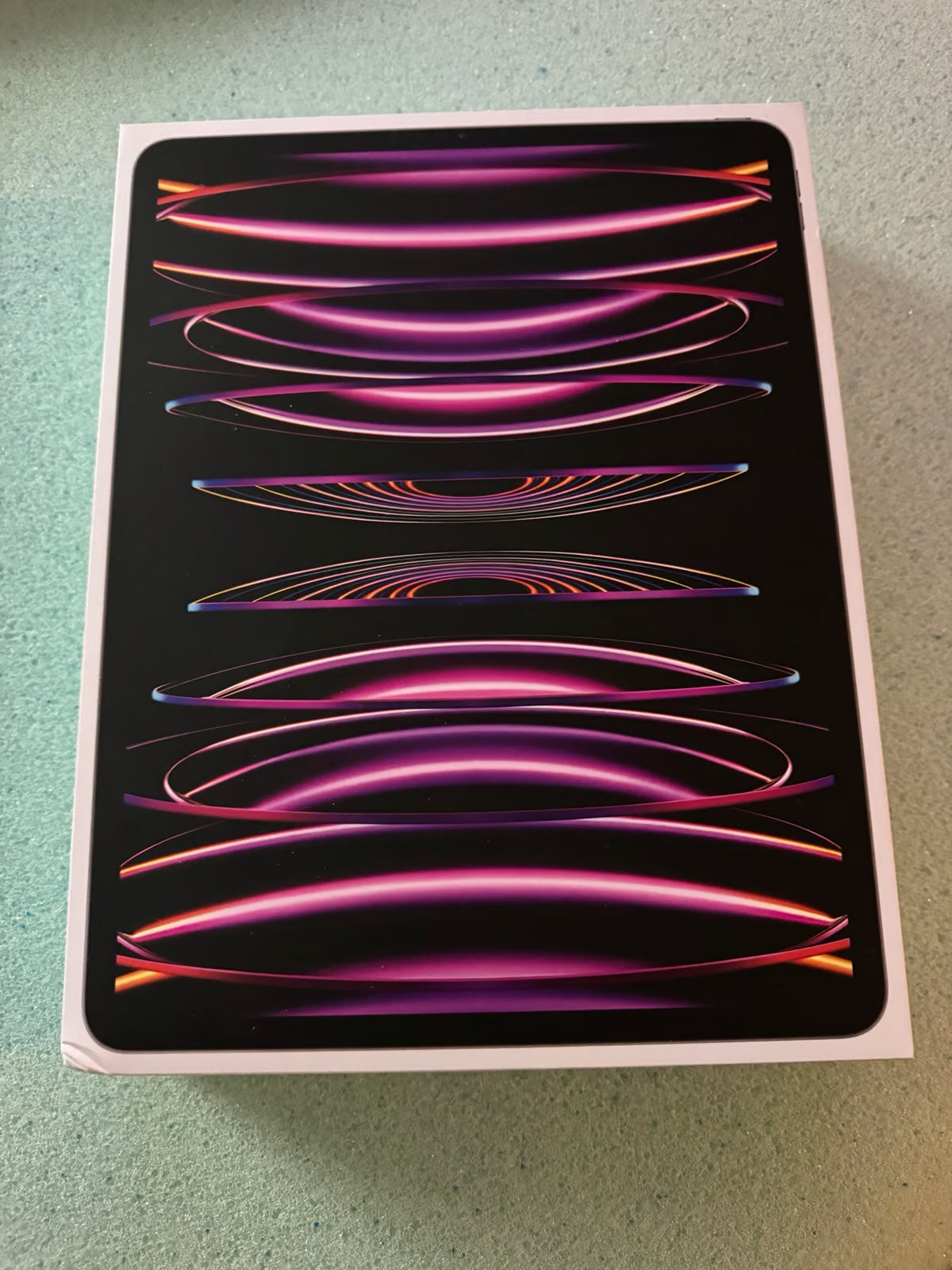 Apple IPad Pro 12.9 6th Generation 7J12