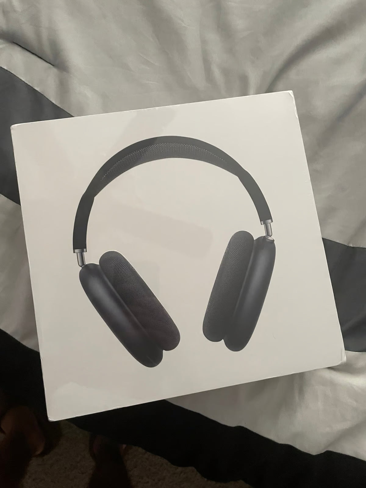 Brand New Apple AirPods Max - Midnight 2024 Edition 2F63