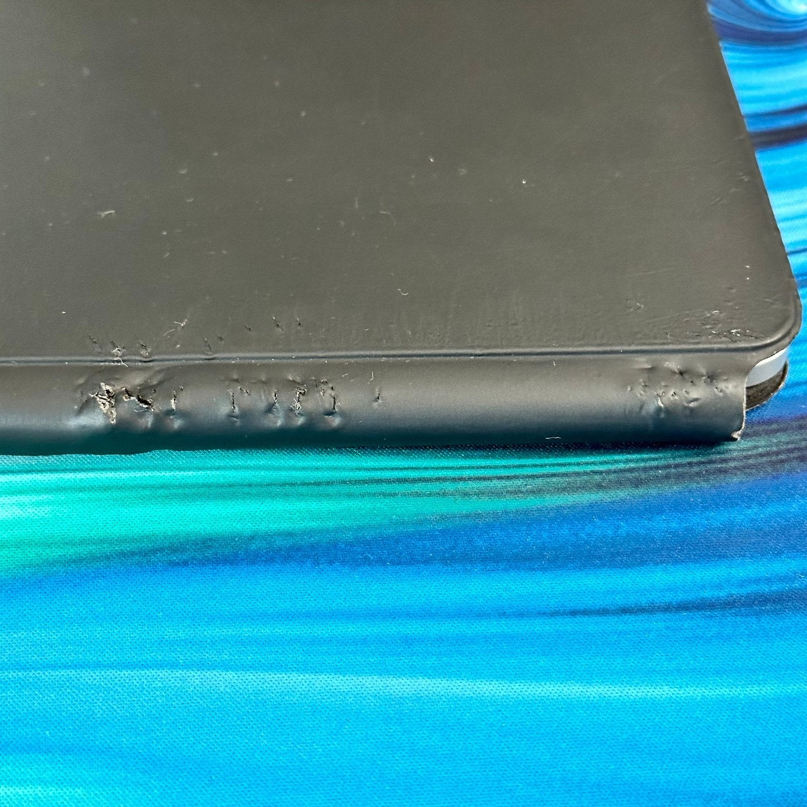 Apple iPad Pro 12.9�?4th Gen 256gb WiFi + Cellular Unlocked w/ Magic Keyboard 1H36