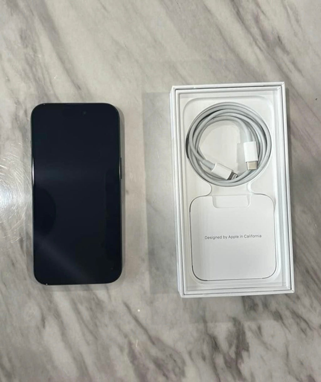 iPhone 15 phone 128gb 6X53