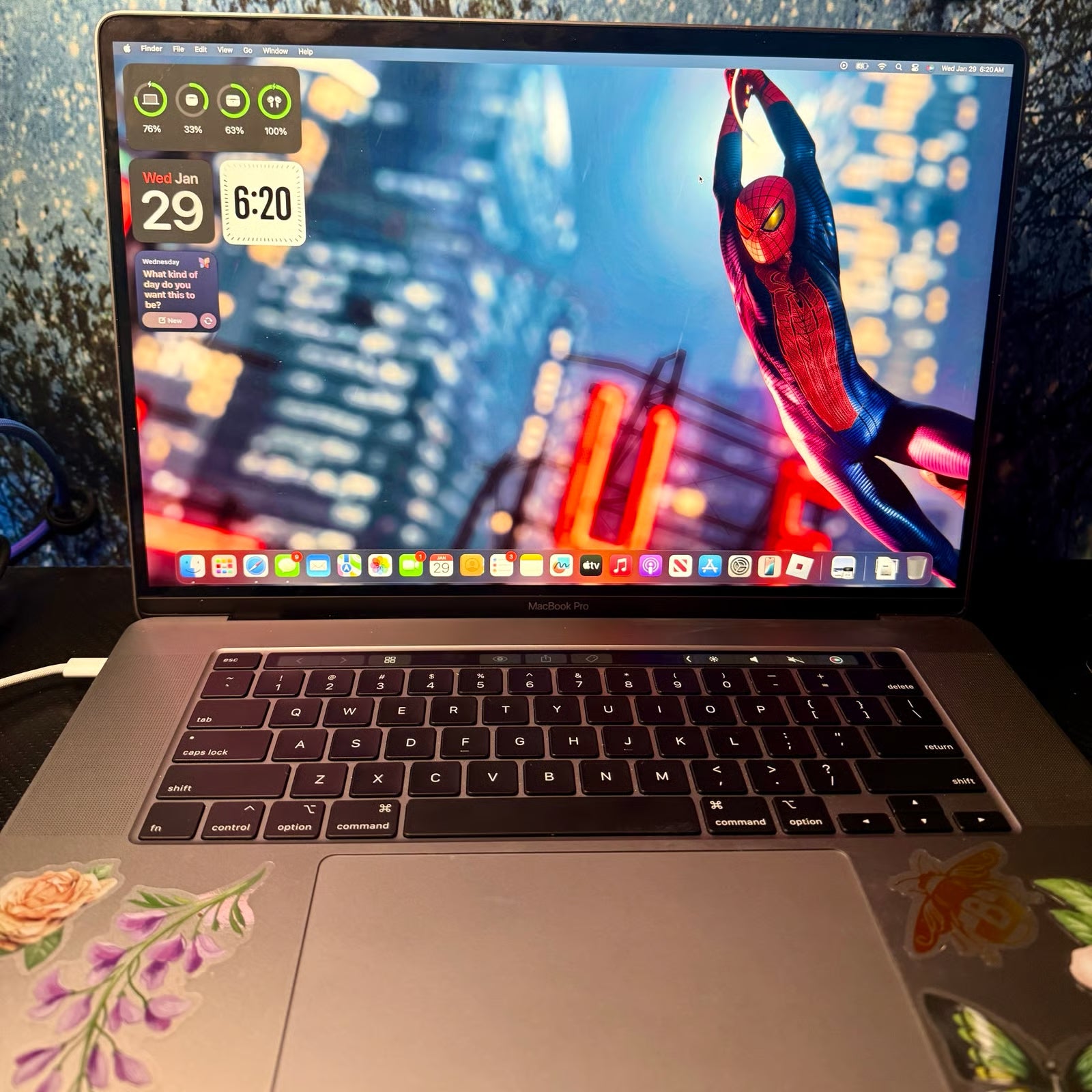 Apple MacBook Pro 16鈥?2019 Touch-bar 1tb 16gb Ram 7W73