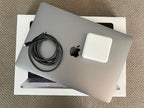 MacBook Pro 8M21