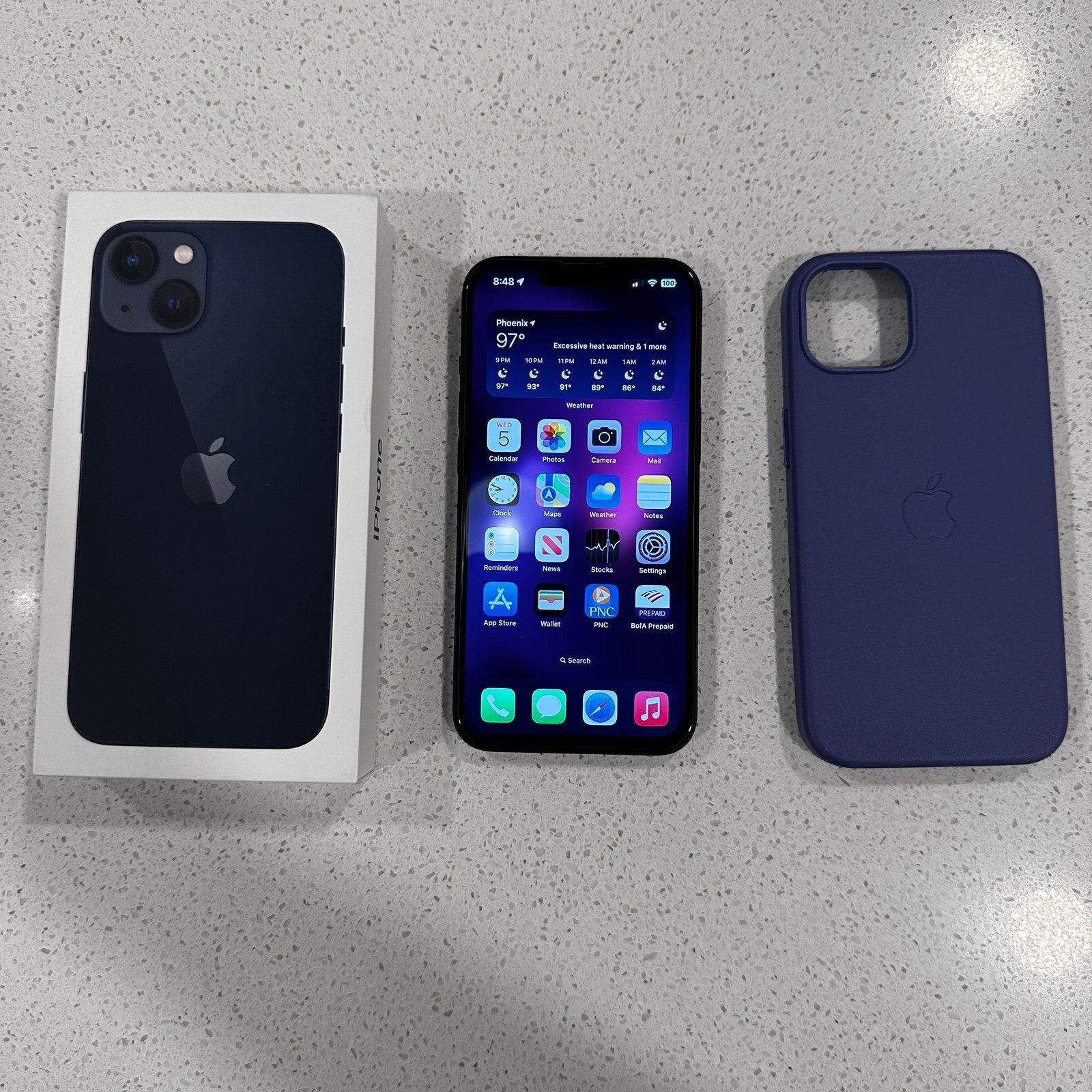 Apple iPhone 13 128 GB Unlocked (Open Box) 8J81