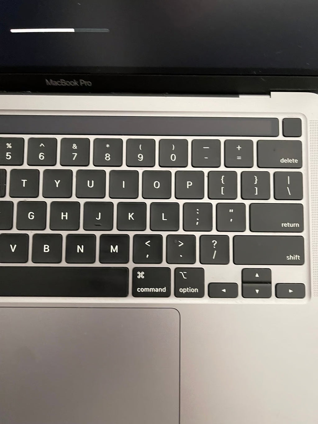 macbook pro m1 13.3 1K65