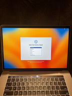 Apple Macbook Pro A1707 15in. Retina Display Core i7 2.6 GHz  256GB SSD 9H92