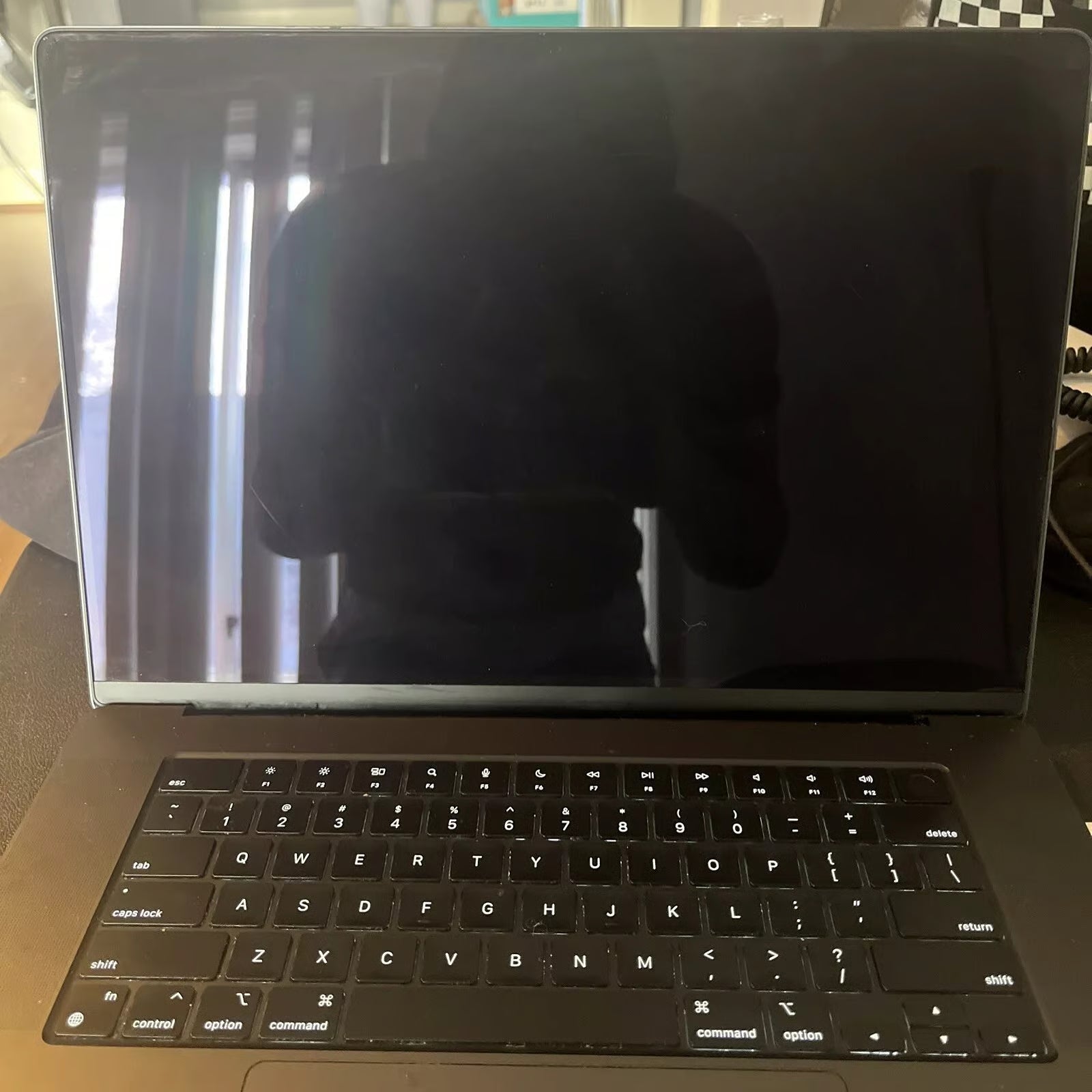 16""   MACBOOK PRO M3 PRO 1TB SSD 36GB RAM 12-CORE 18-CORE GPU SPACE BLACK 8T56