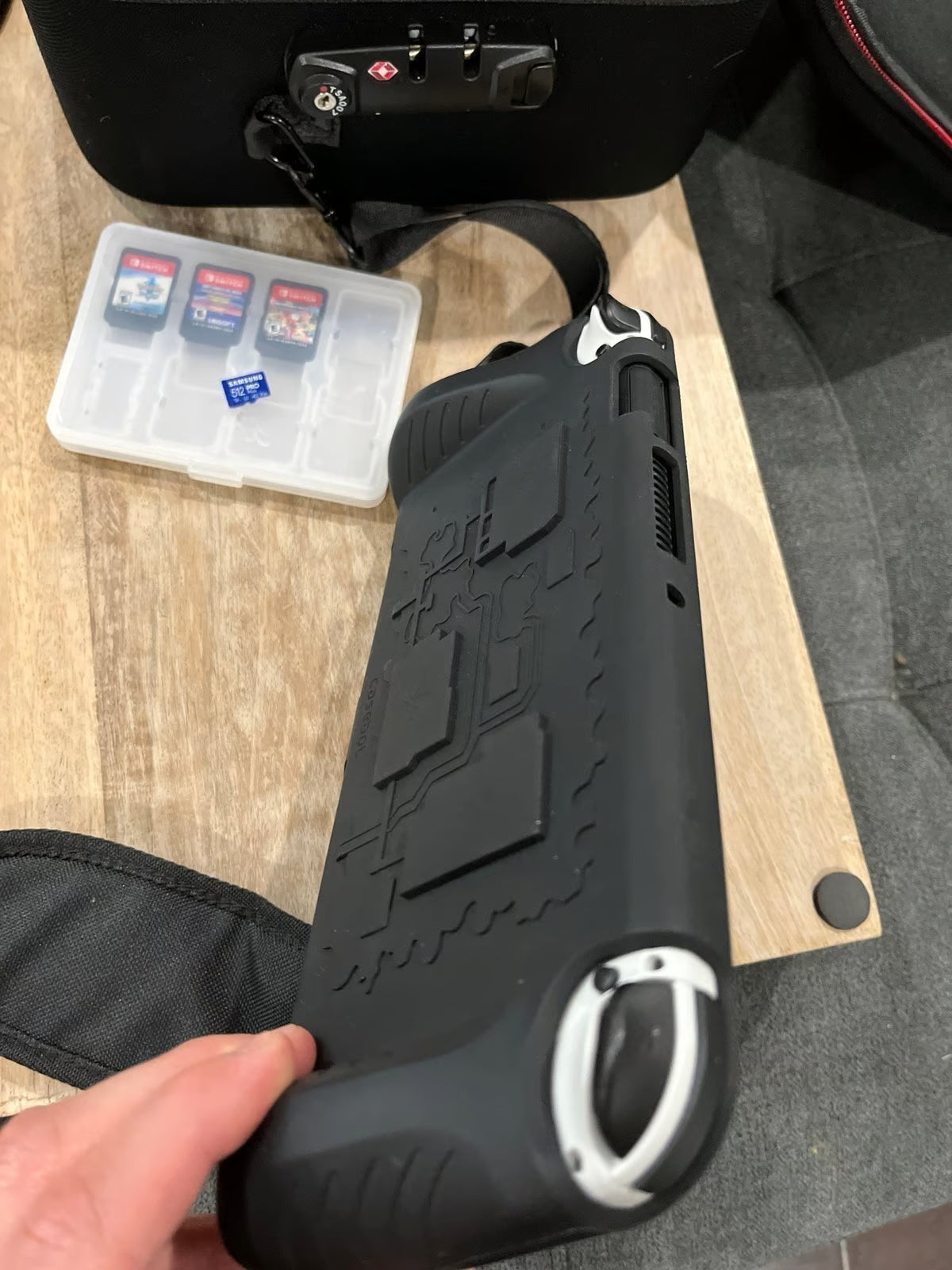 Nintendo Switch OLED Bundle 7Y97