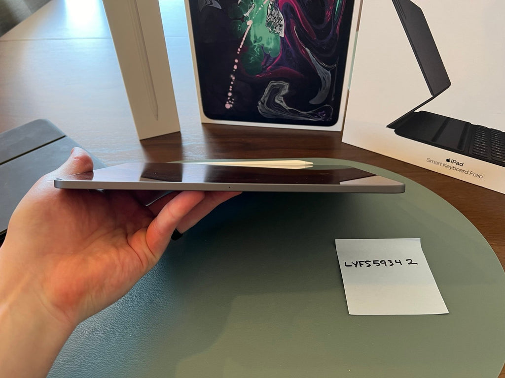 Apple iPad Pro 11�?(2018) Plus Accessories 5W57