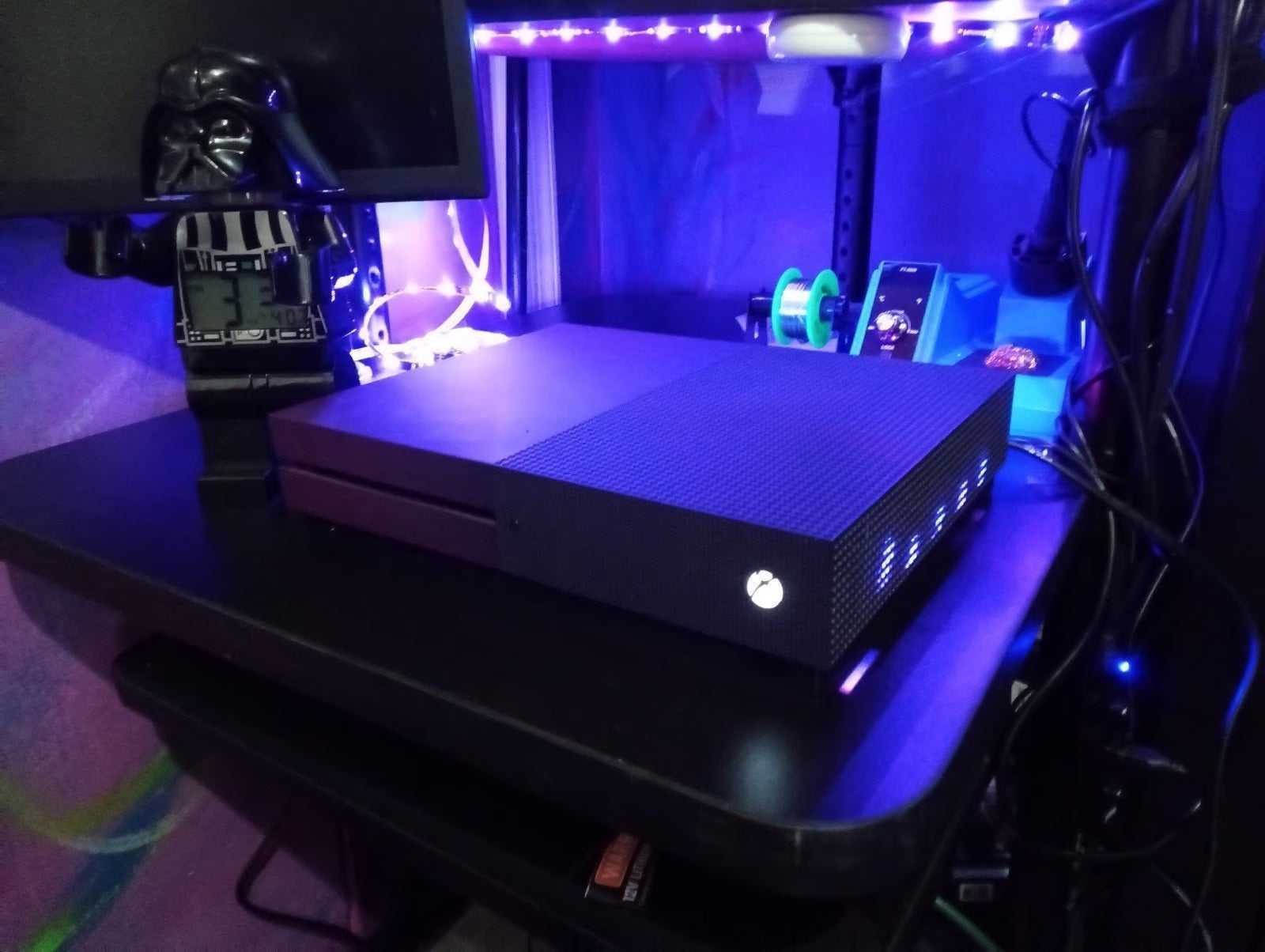 Xbox One S console Purple Fortnite Edition 3D17
