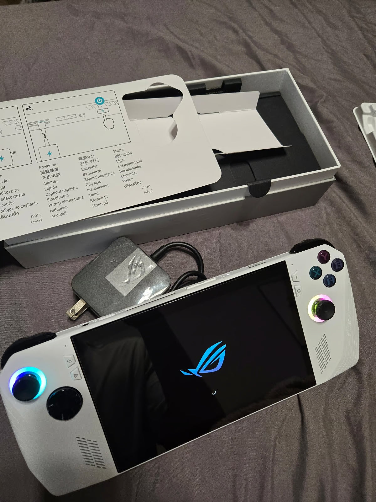 LIKE NEW ASUS ROG ALLY HANDHELD CONSOLE PC PORTABLE 512GB 16GB RAM WINDOWS 11 1P63