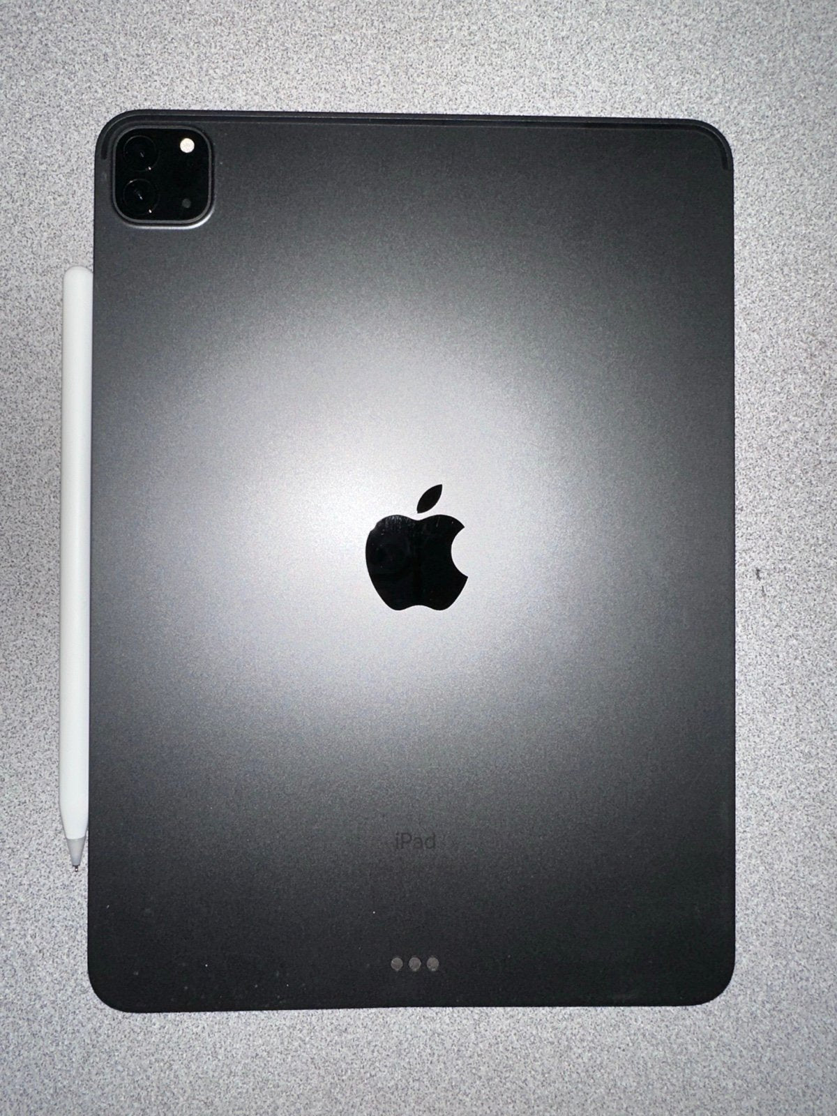 iPad Pro (11-inch) (3rd generation) with Apple Pencil 2A55