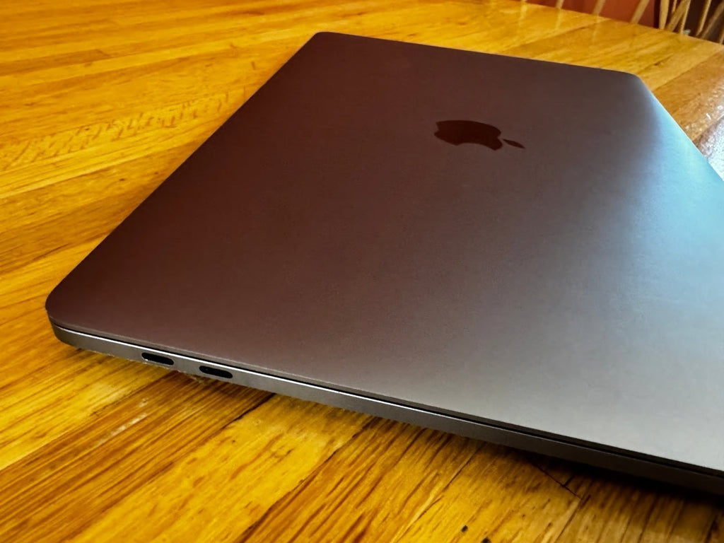 Barely used 2022 MacBook Pro 7L89