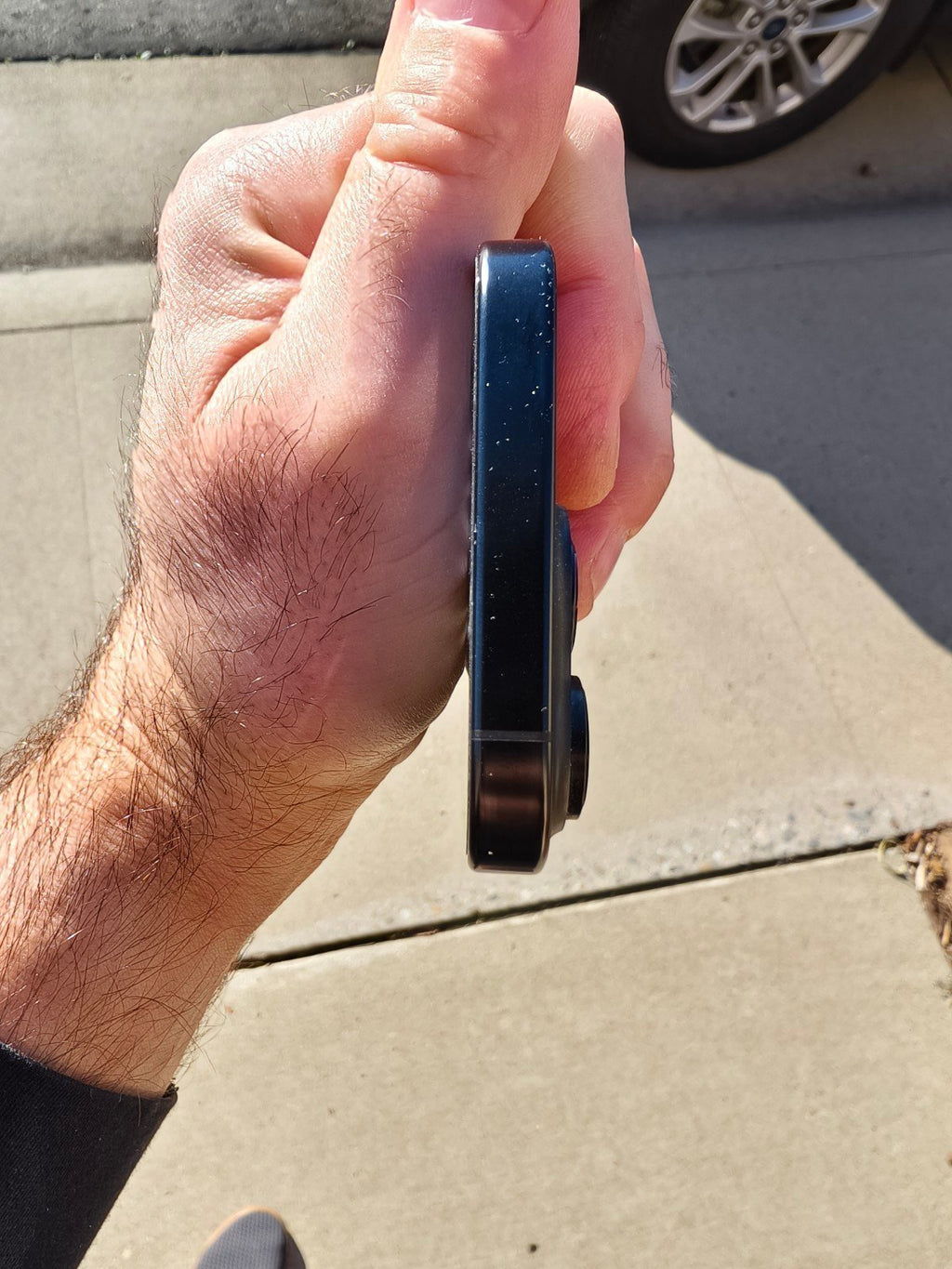 iPhone 16 pro 6.3 "" (unlocked) 7V92