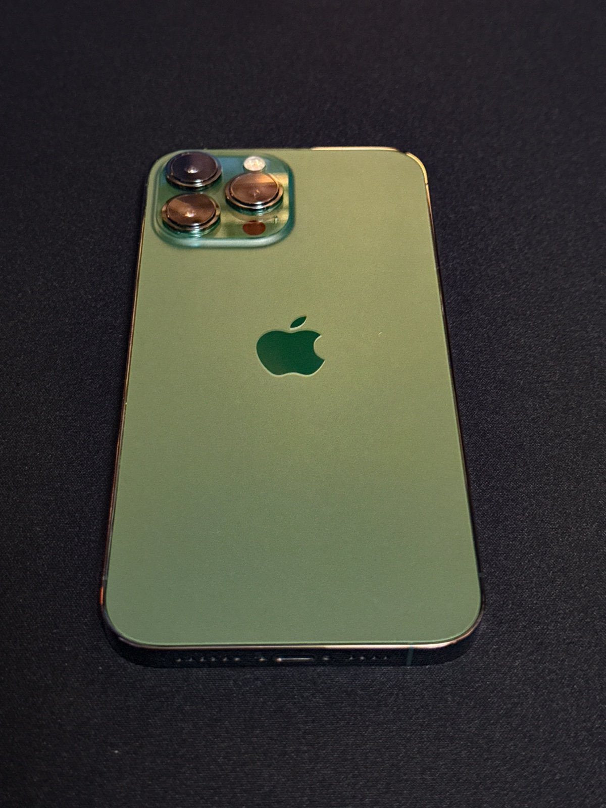 iPhone 13 Pro Max 128 GB Unlocked in Alpine Green - model # MNCE3LL/A 3W25