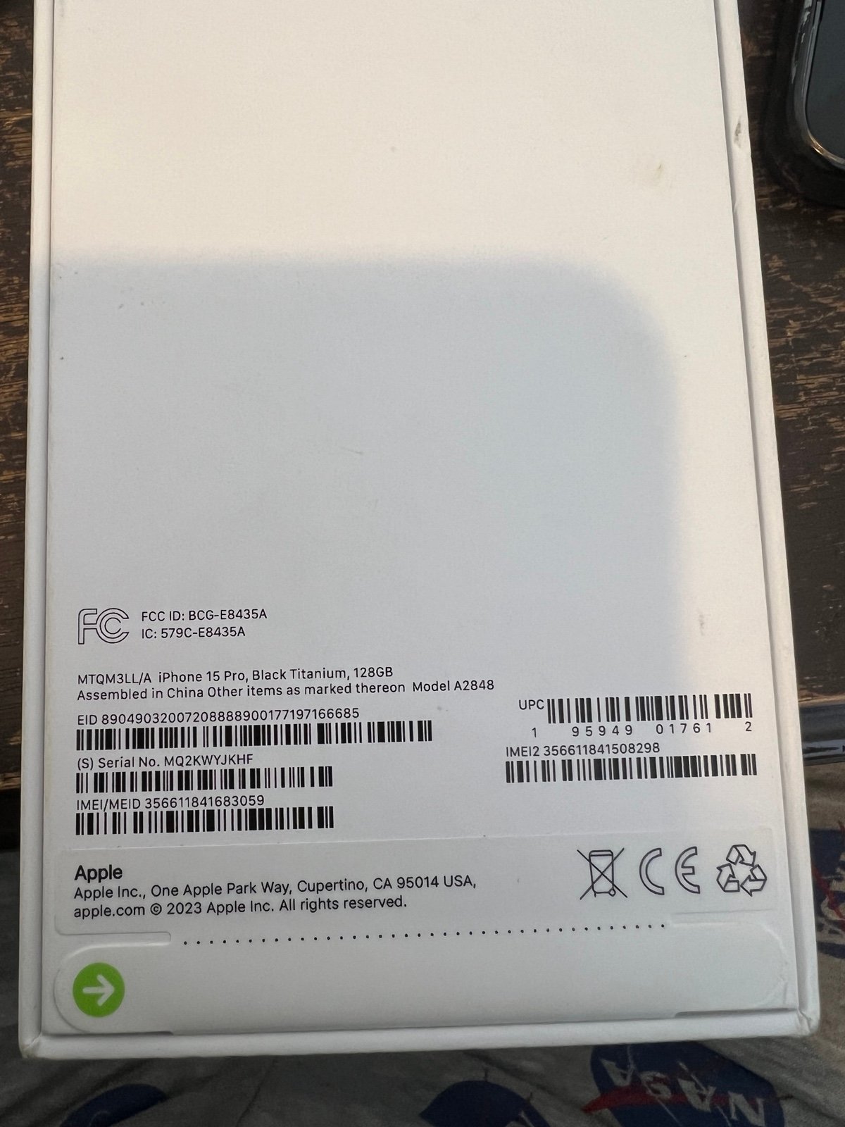 iPhone 15 pro 128gb att sealed 6R66