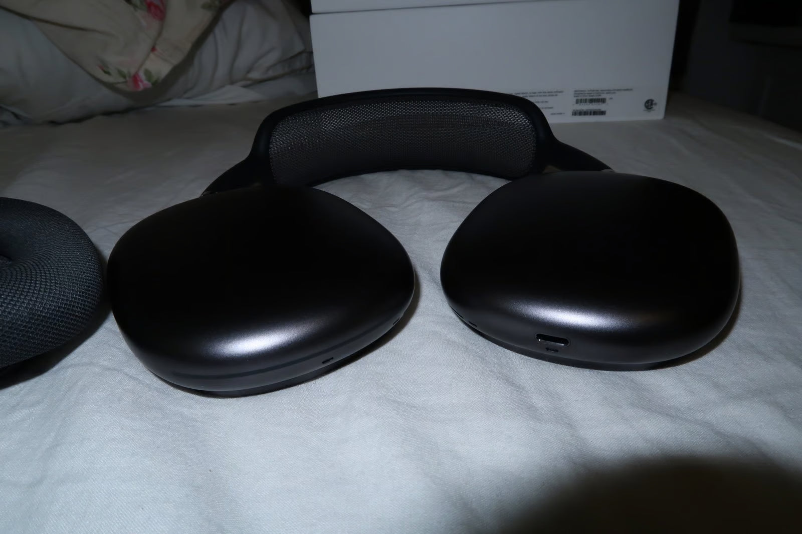 Apple AirPods Max in Space Gray 5N72