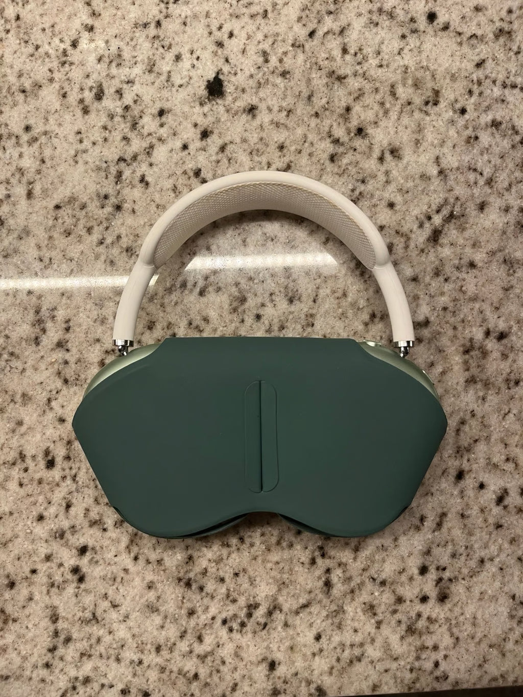 Apple AirPods Max in Green 7F92