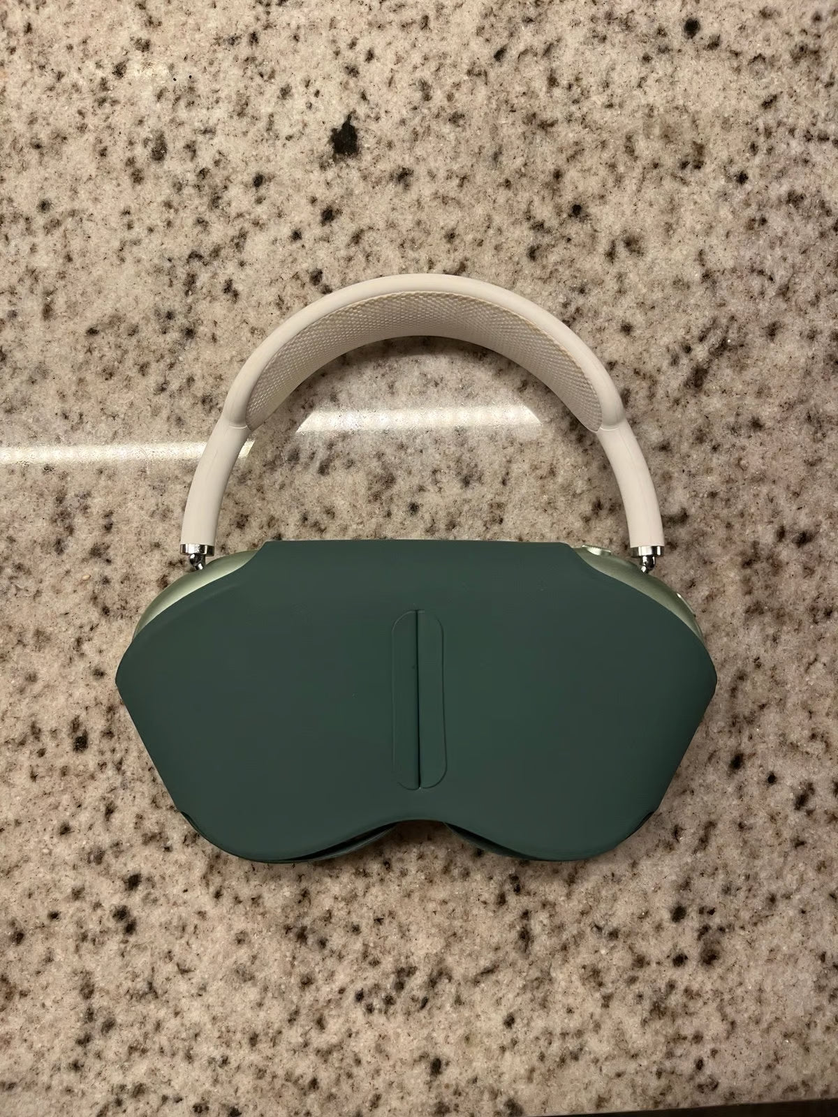 Apple AirPods Max in Green 7F92