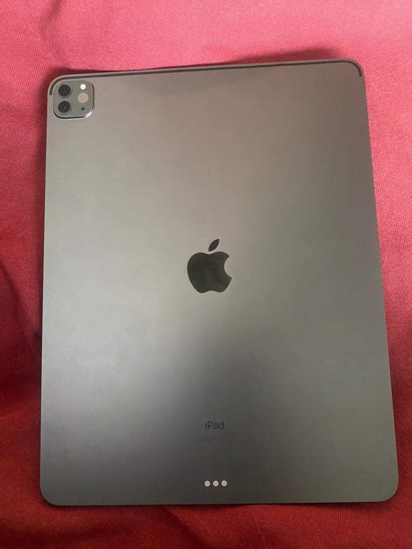 Apple iPad Air 4th Generation in Black 1C36