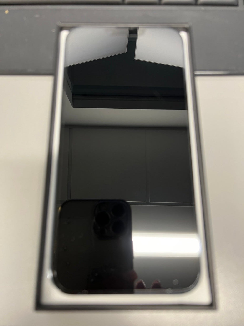 Apple iPhone 13 Pro Max 128 GB in Sierra Blue 9C59