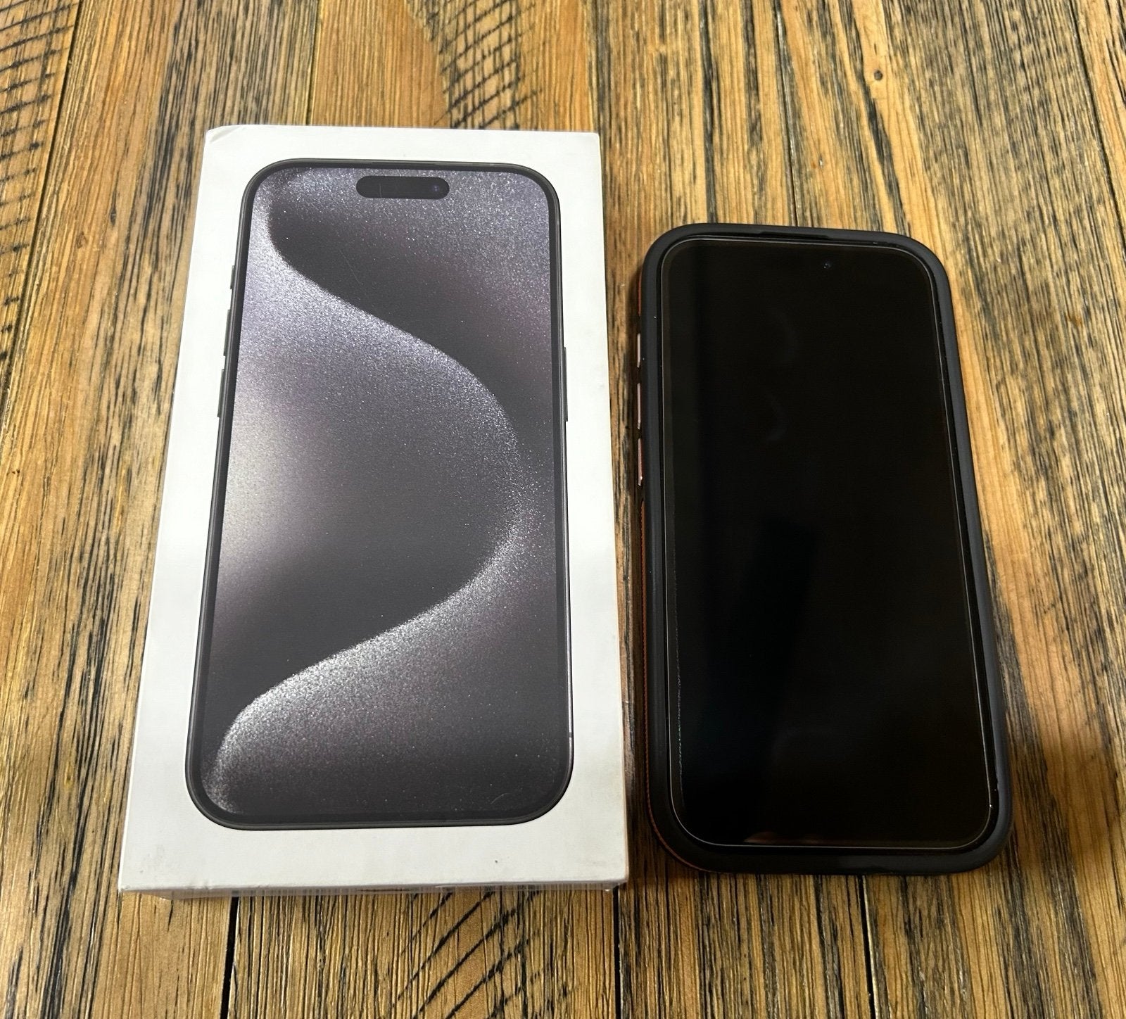 Apple iPhone 15 Pro 128GB Verizon PARTS PHONE 6E12