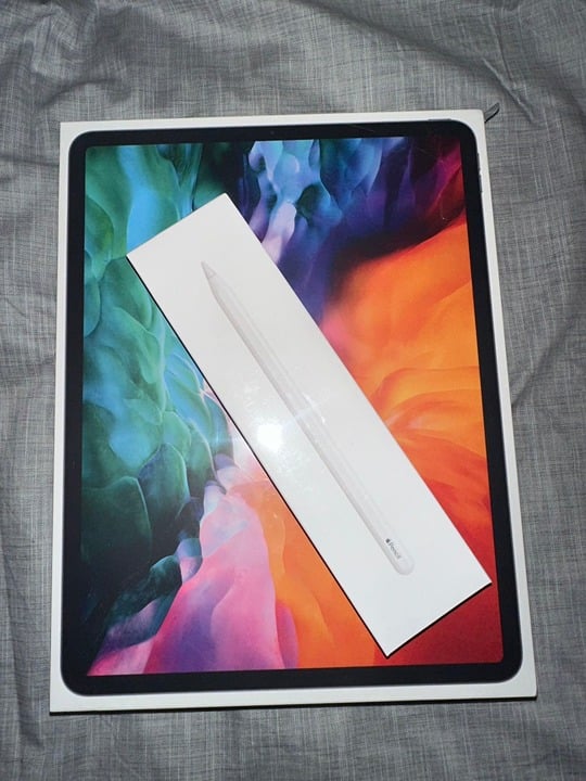 New Sealed Box Apple iPad Pro 12.9�?256gb Wifi Space Gray 1T78