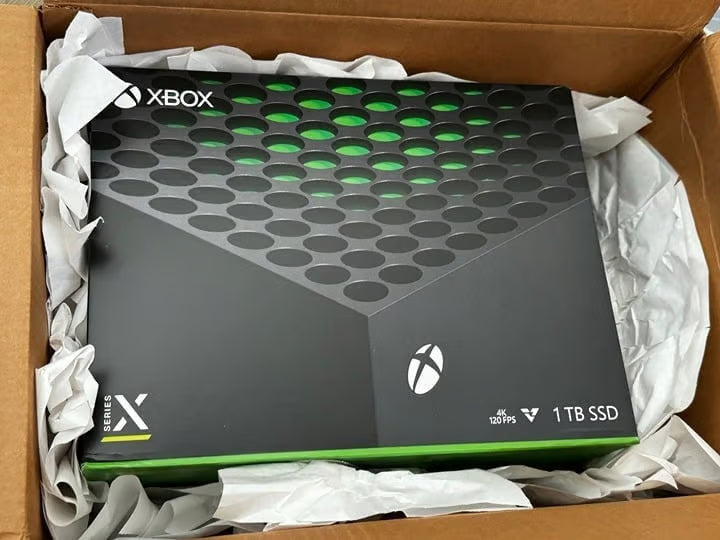 Xbox Series X Console NIB 9H66