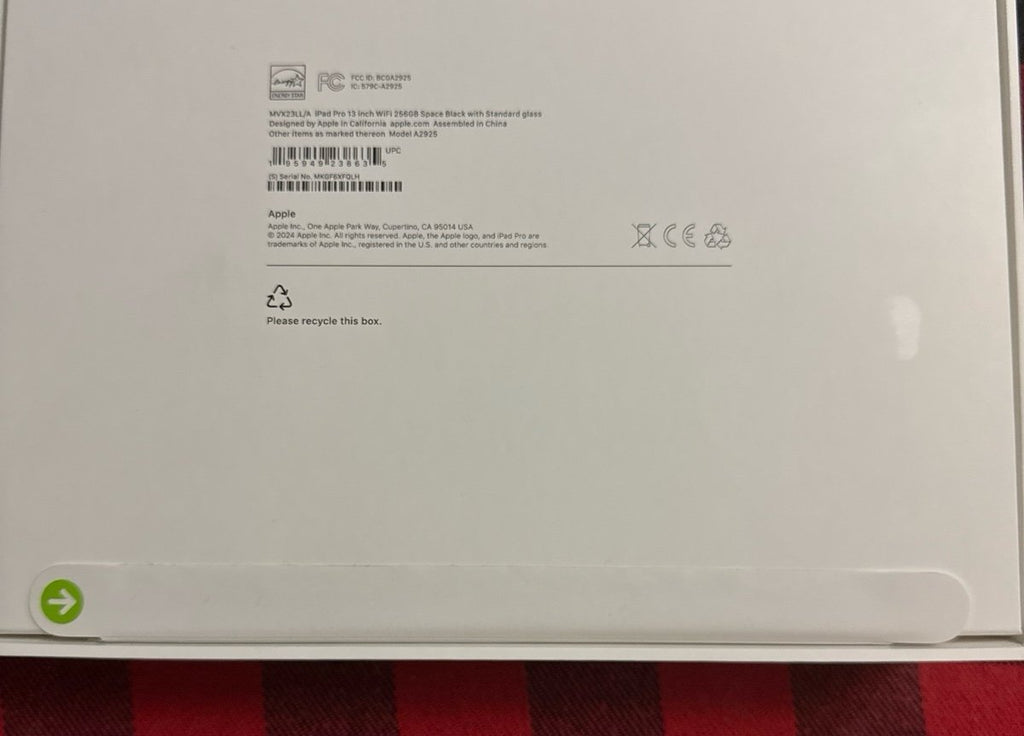 iPad Pro 13�?M4 OLED 256GB Wi-Fi 7th generation 1T89