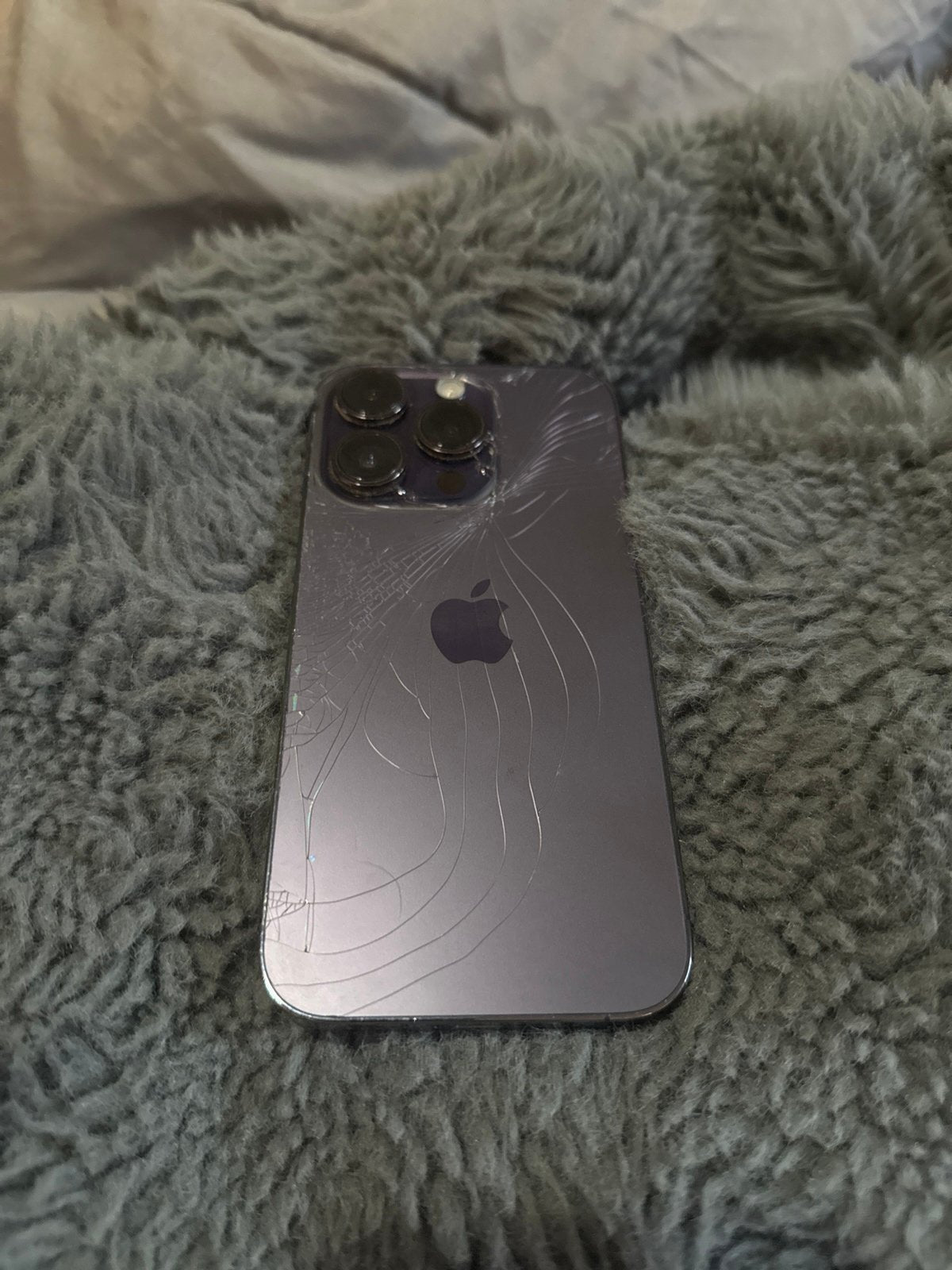 Apple iPhone 14 Pro 256 GB in Deep Purple for Unlocked 3M21