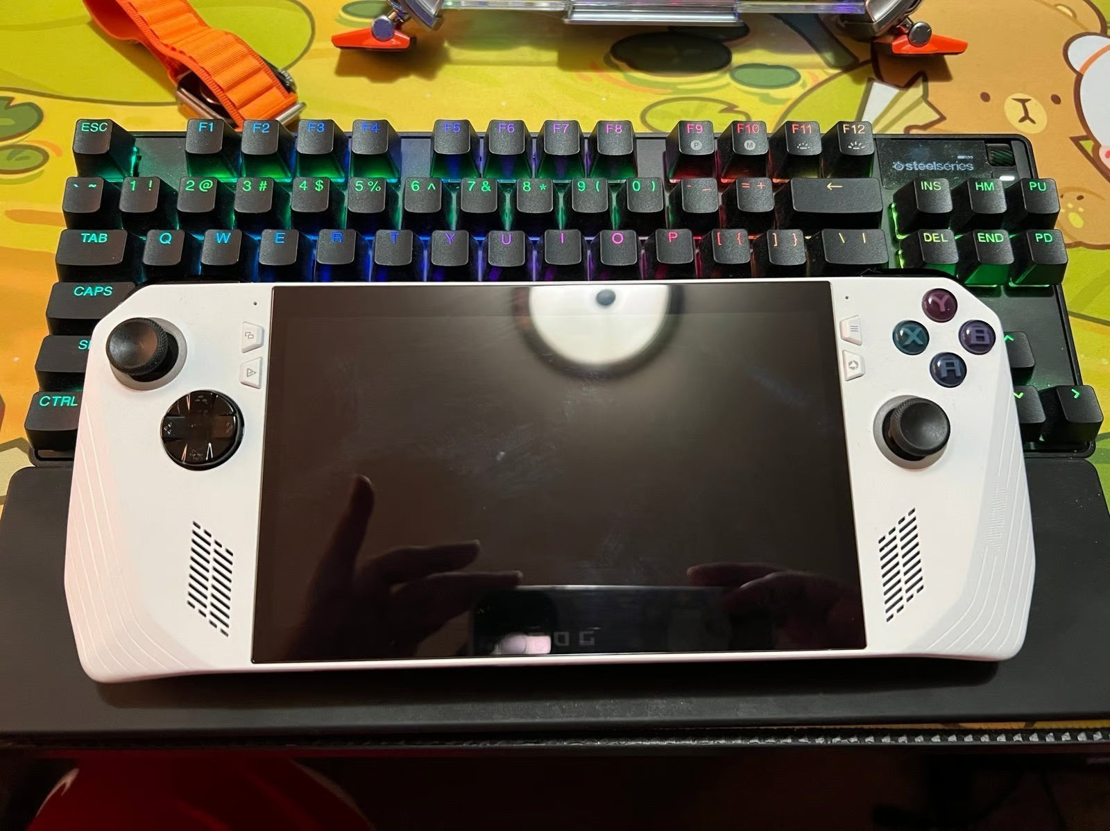 Asus ROG Ally Z1 Extreme w/ Case and travel case 7P15