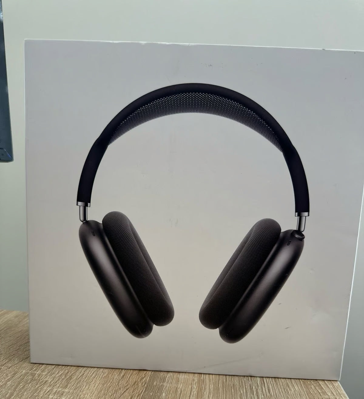 Apple AirPods Max in Space Gray 6K69