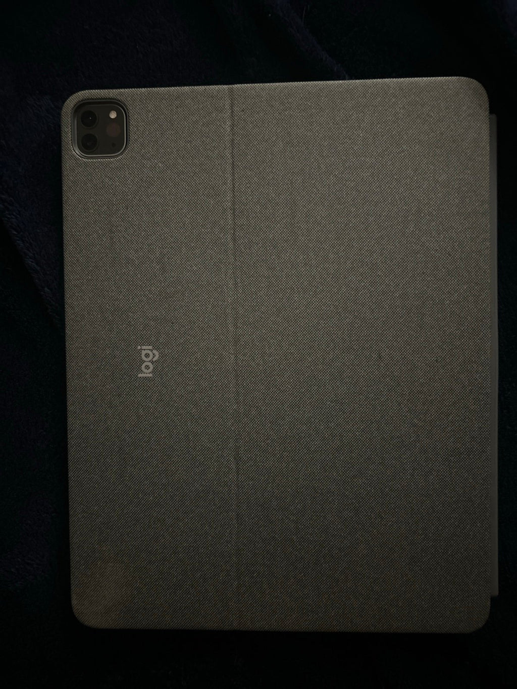 Apple iPad Pro 6th Generation 256gb 12.9inch 5G Data-WiFi with Keyboard 1Y53