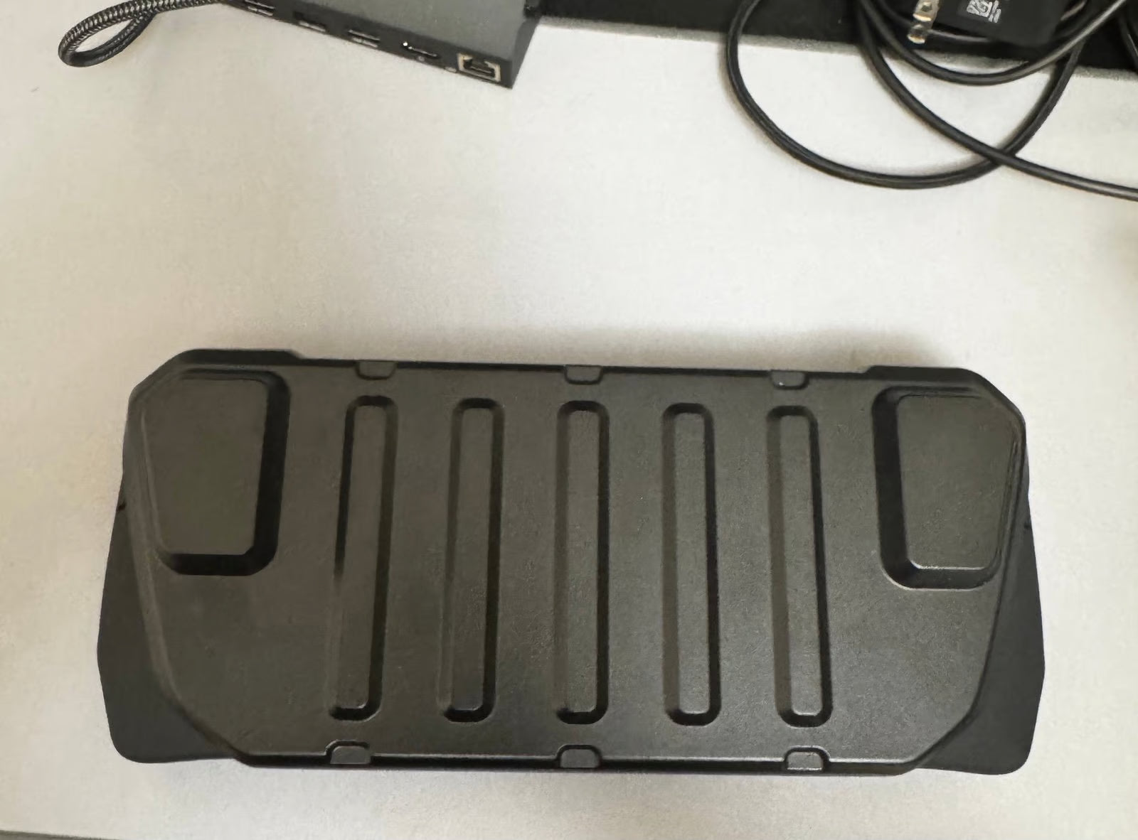 Asus ROG Ally z1 extreme 2TB bundle 9A32