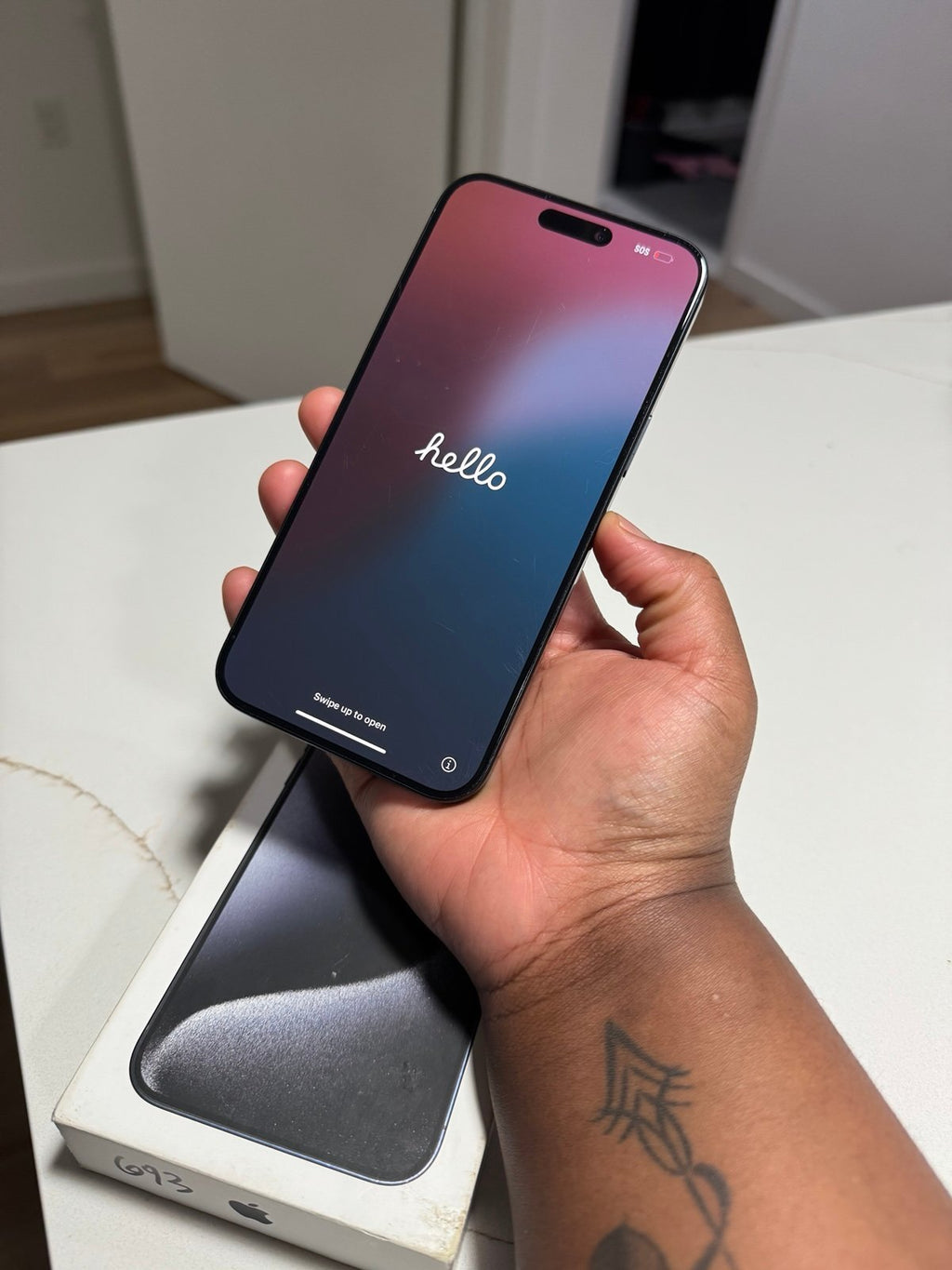 iPhone 15 PRO MAX 256G UNLOCKED 3E93