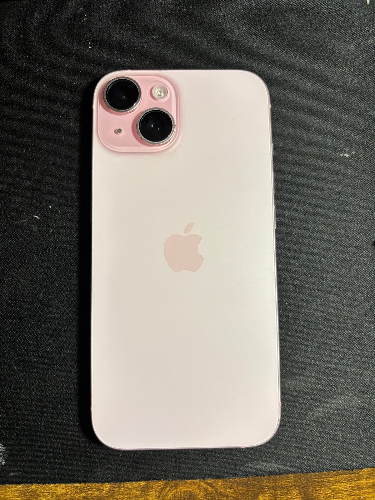 iPhone 15 (128GB - Unlocked) 8B11