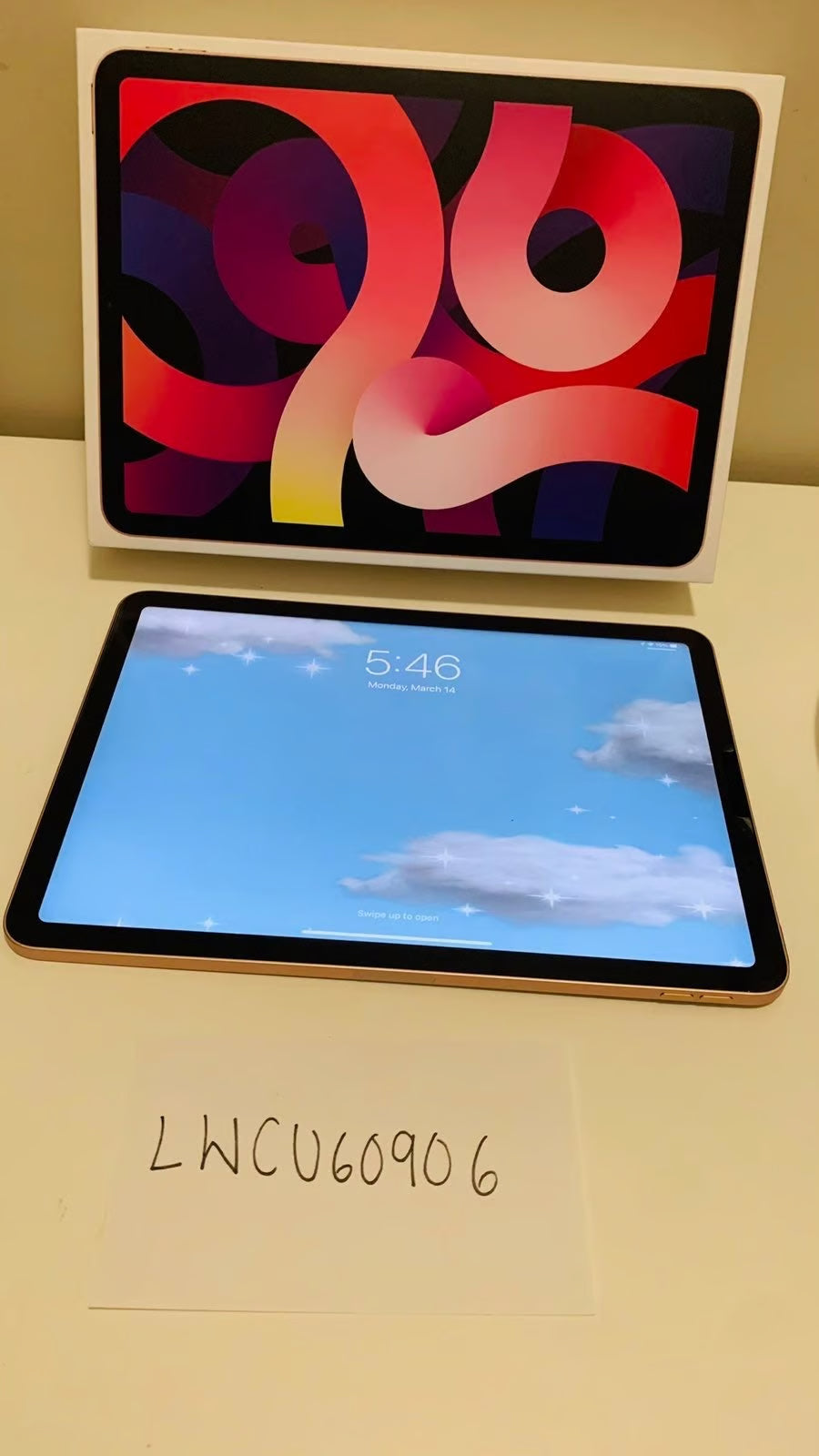 Apple iPad Air 4th Generation 64 GB in Rose Gold 7T69